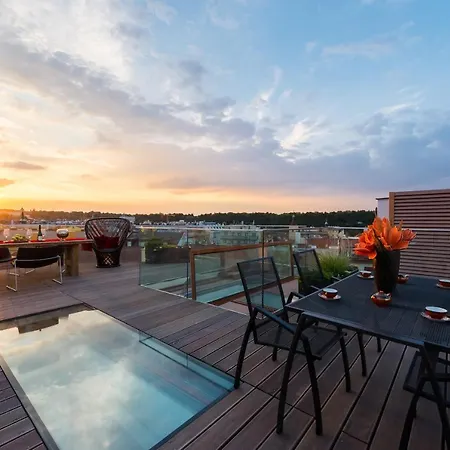 Empirent Rooftop Collection Lägenhet