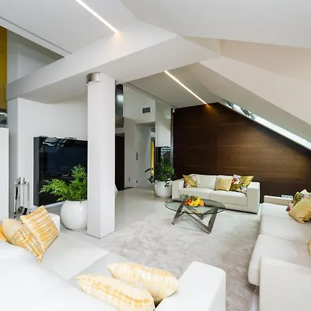 Empirent Rooftop Collection * Prague