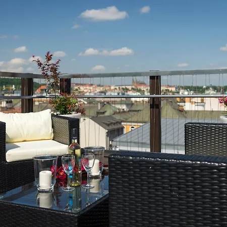 Empirent Rooftop Collection